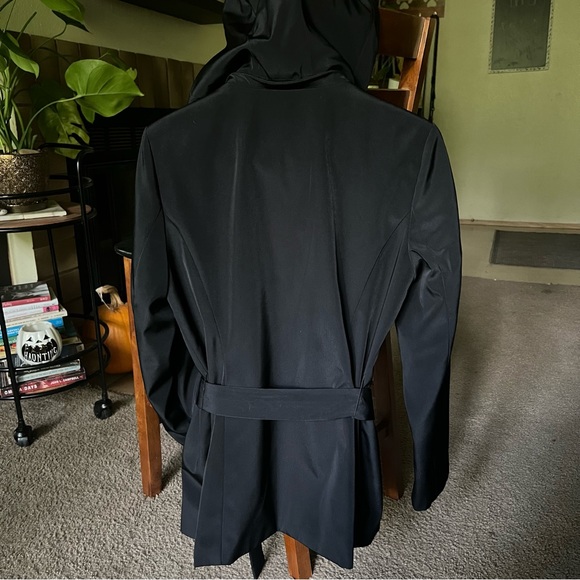 EUC Calvin Klein Sz Sm Rain Jacket w/ Detachable Hood - Picture 6 of 9